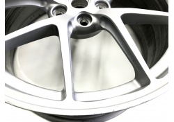 Ferrari 599 GTO 20 Zoll Alufelge Felge vorne FRONT WHEEL RIM 258845