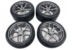 Ferrari F12 set of wheels, rims 20'' diamond cut 294827, 294831